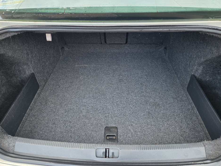 2010 Volkswagen Passat 1.6 TDI BLUEMOTION COMFORTLINE €3,950