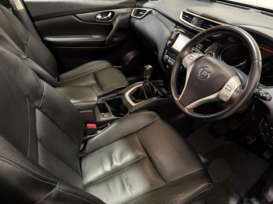 2015 Nissan X-Trail - image 15