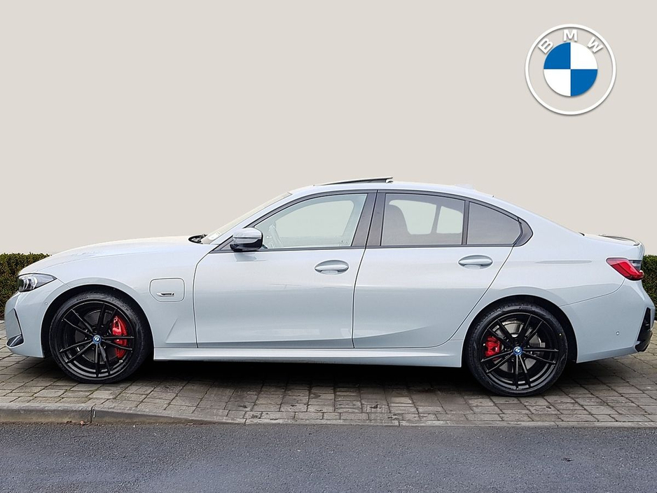 2023 BMW 3 Series 330e M Sport €43,995