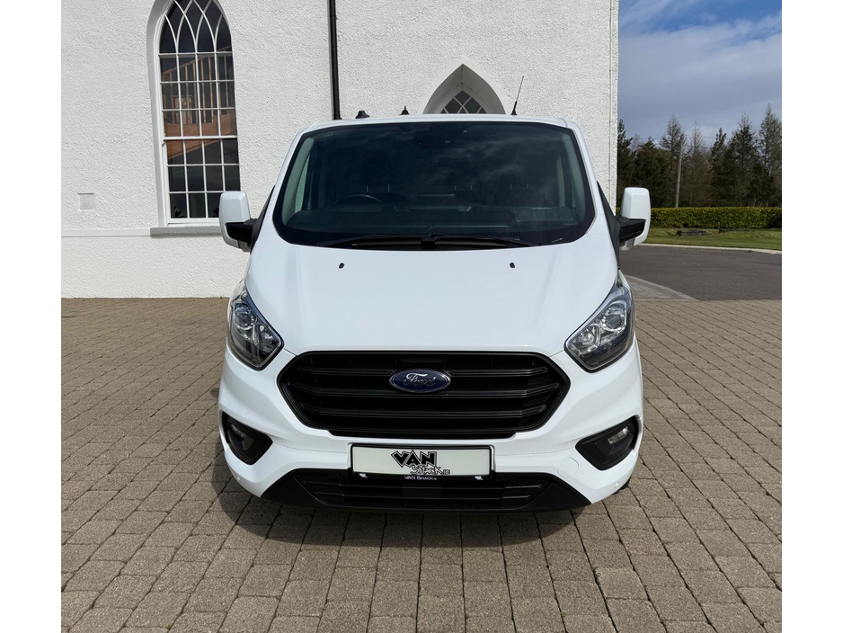2022 Ford Transit - image 5