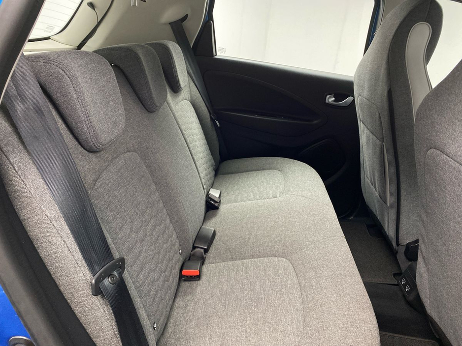 2021 Renault Zoe - image 10