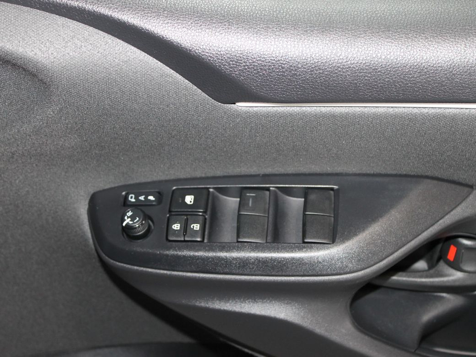 2020 Toyota Yaris 6aa-mxph10 €15,999