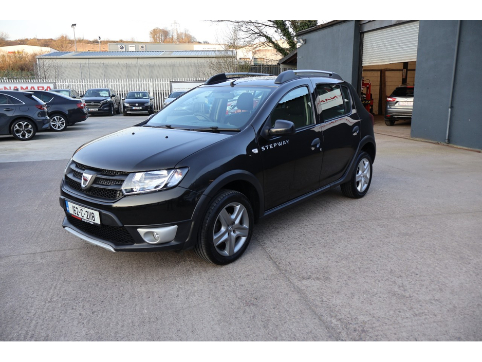 2016 Dacia Sandero - image 5