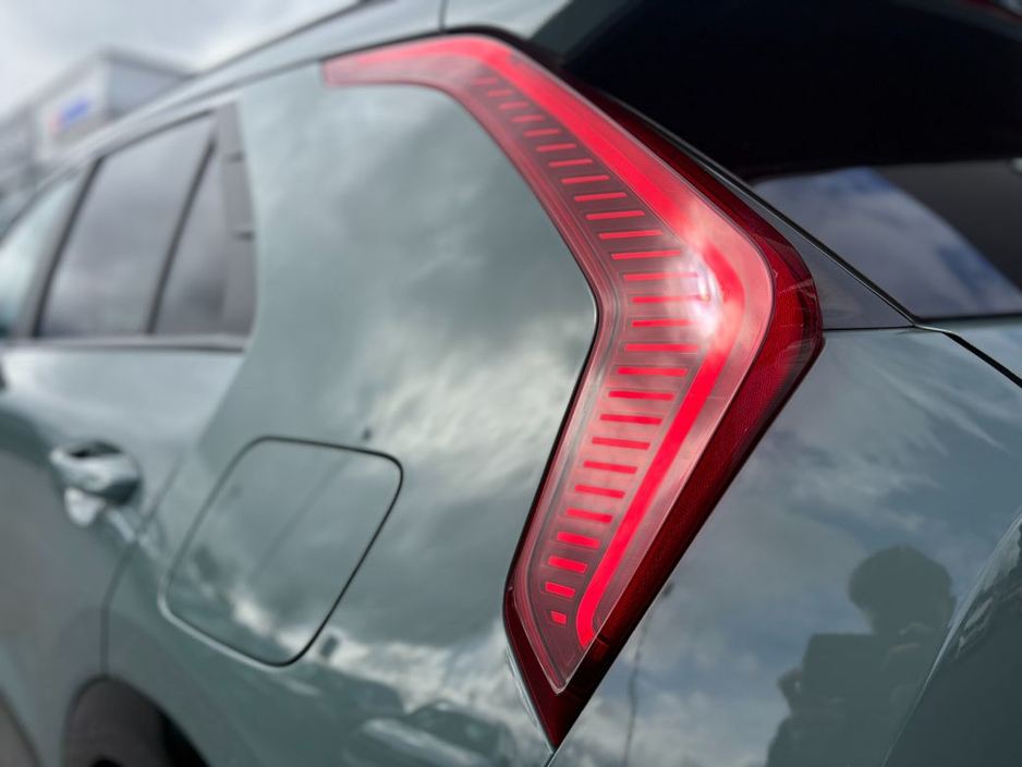 2025 Kia Niro - image 7