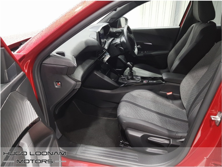 2025 Peugeot 2008 - image 10