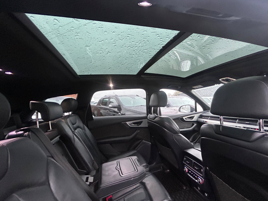 2017 Audi Q7 - image 6