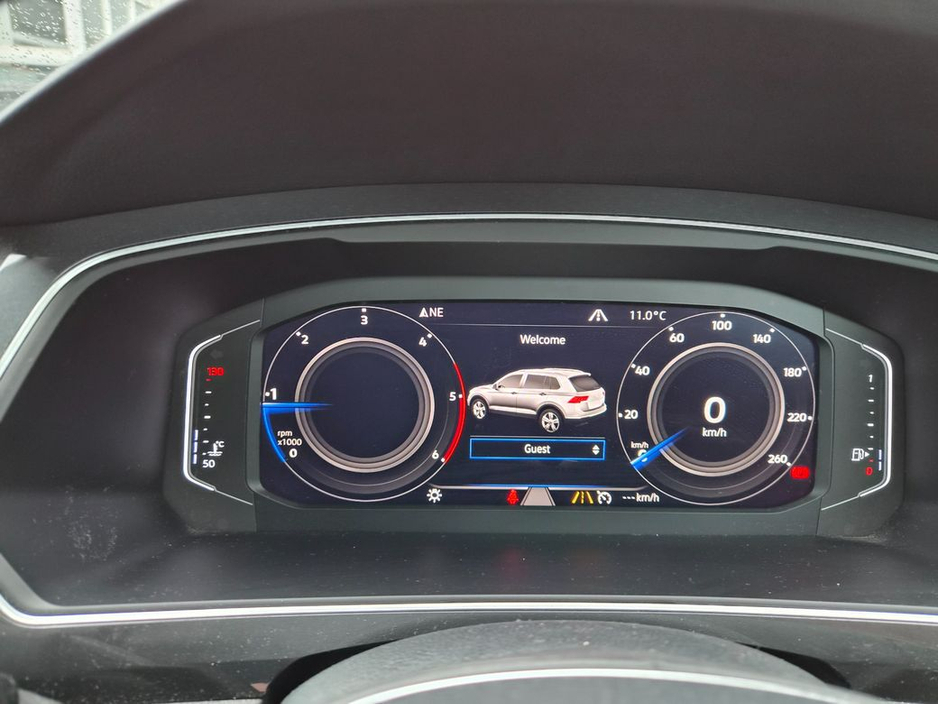 2019 Volkswagen Tiguan - image 8