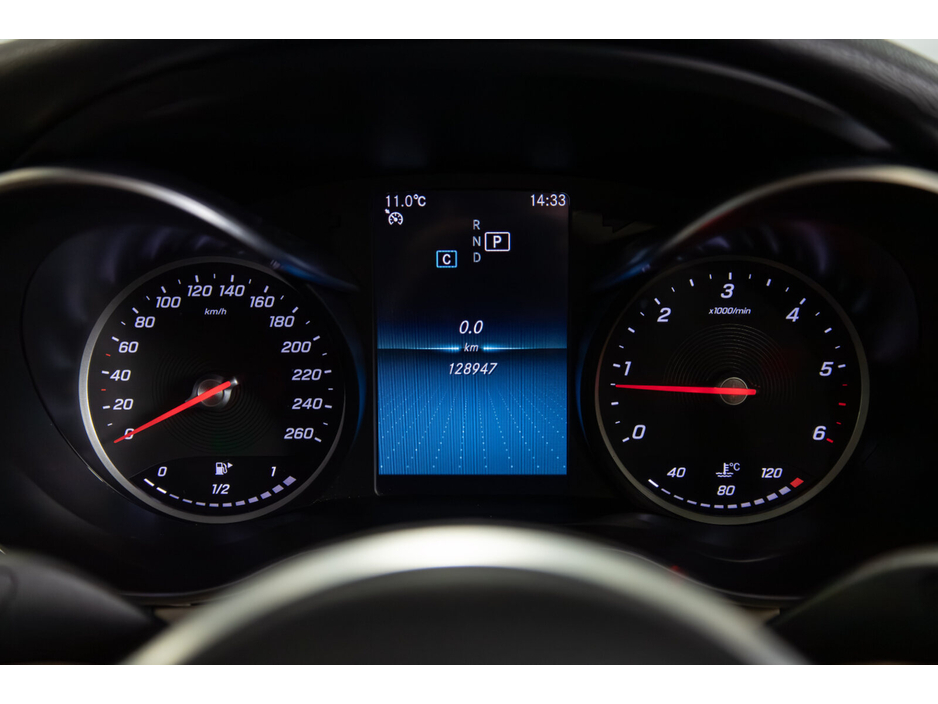 2019 Mercedes-Benz C Class - image 18