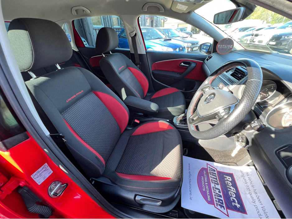 2016 Volkswagen Polo - image 9