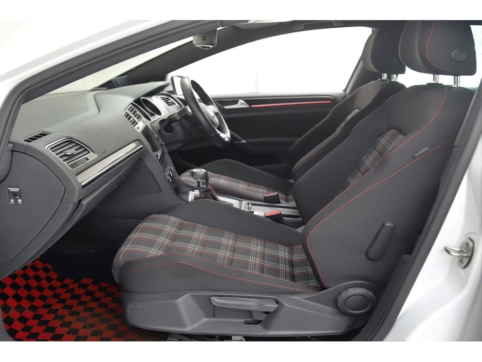2016 Volkswagen Golf 2.0 GTI DSG MK7*TARTAN CLOTH SEATS*LOW KMS €21,890