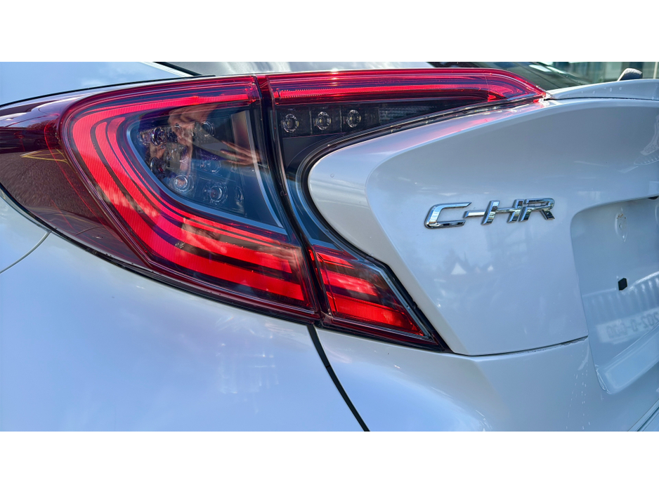 2018 Toyota C-HR - image 11