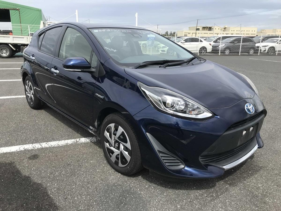 2020 Toyota Aqua S STYLE BLACK AUTOMATIC HYBRID 1.5 PETROL //REVERSE CAMERA//KEYLESS ENTRY// €13,950