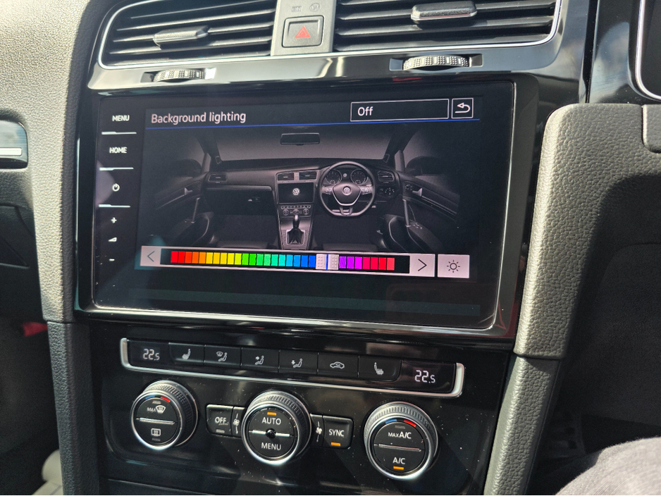 2020 Volkswagen Golf 1.4 FULL LEATHER SEATS ELECTRIC MEMORY SEATS  NAVI VIRTUAL CLOCKS ANDROID AUTO CARPLAY BLIND SPOT REAR TRAFFIC ASSIST ROAD SIGN RECOGNIZING  LANE ASSIST LOW TAX BAND €22,950