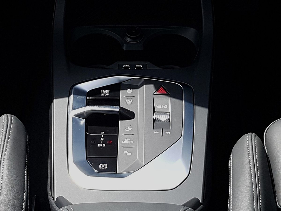 2025 BMW 2 Series - image 10