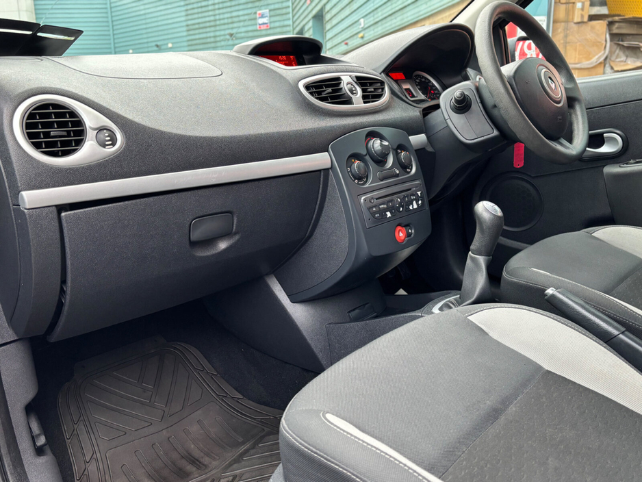 2011 Renault Clio 1.2 16V ETHANOL ROYALE ECO €3,450