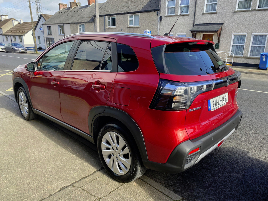 2024 Suzuki S-CROSS - image 3