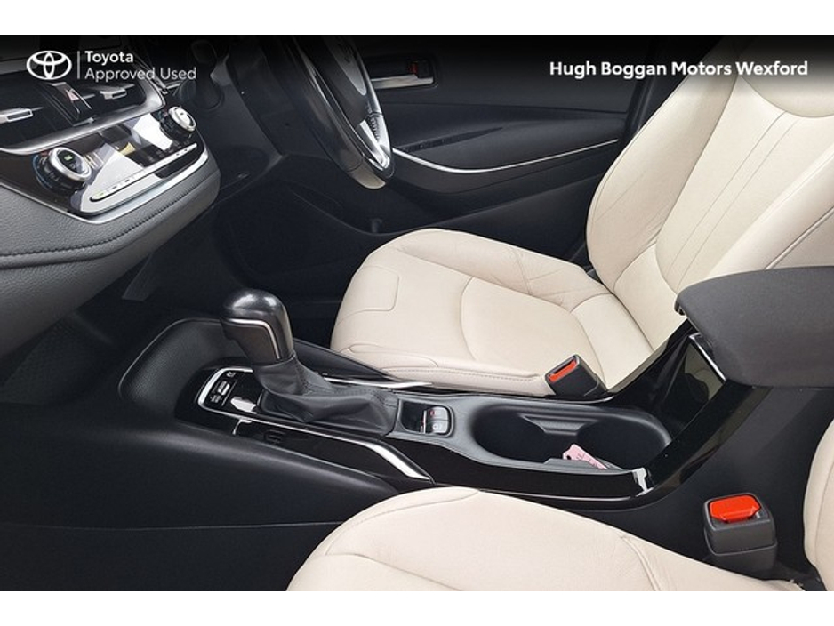 2022 Toyota Corolla - image 16