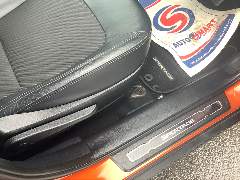 2014 Kia Sportage - image 9
