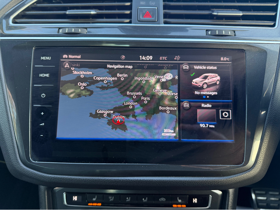 2018 Volkswagen Tiguan - image 23