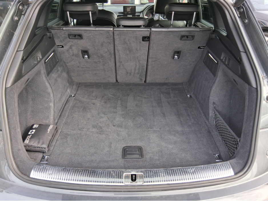 2017 Audi Q5 - image 11