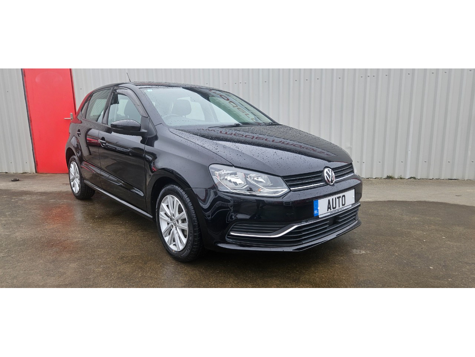 2016 Volkswagen Polo - image 2