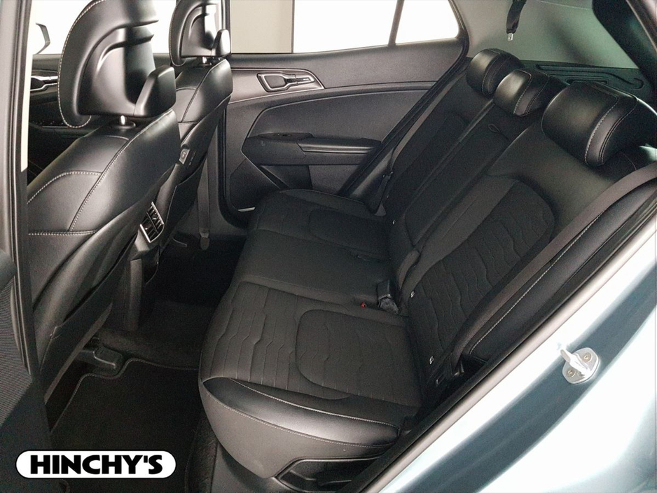 2023 Kia Sportage - image 7