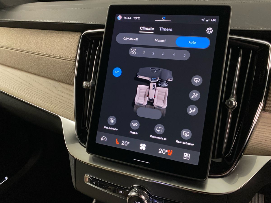 2026 Volvo XC90 - image 20