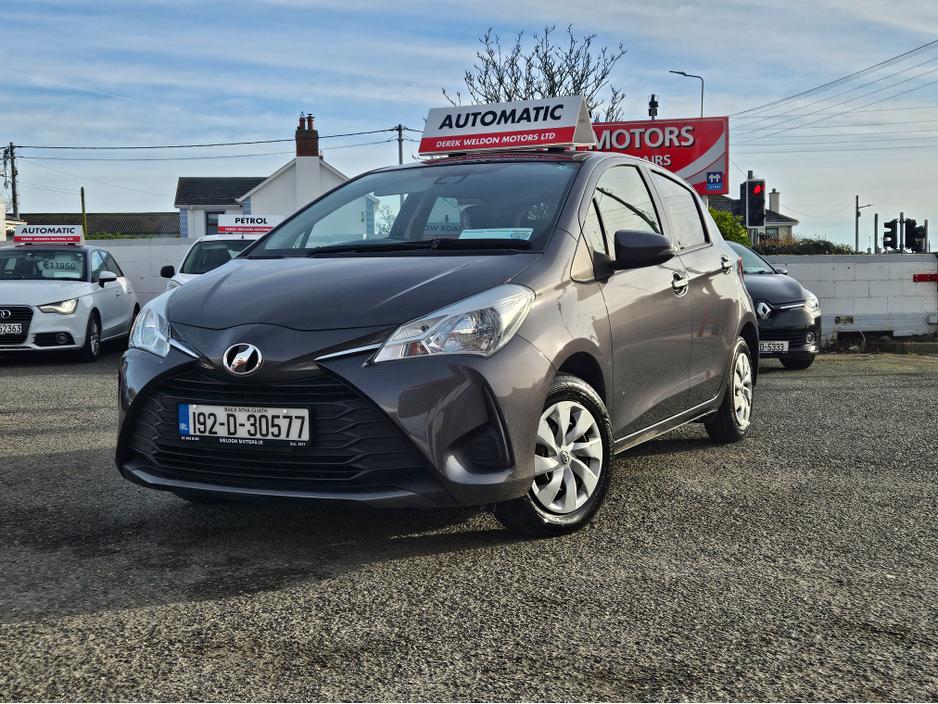 2019 Toyota Yaris - image 5