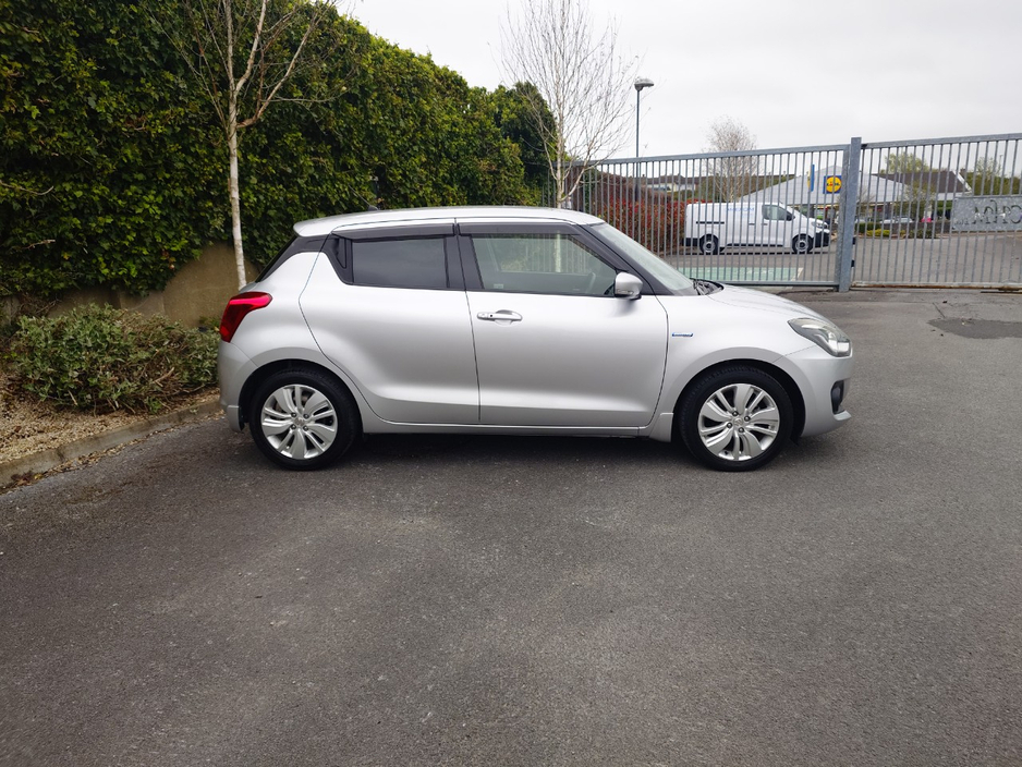 2017 Suzuki Swift - image 4