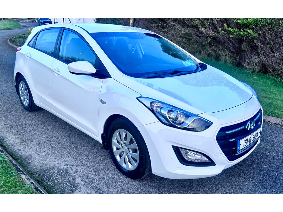 2016 Hyundai i30 - image 4