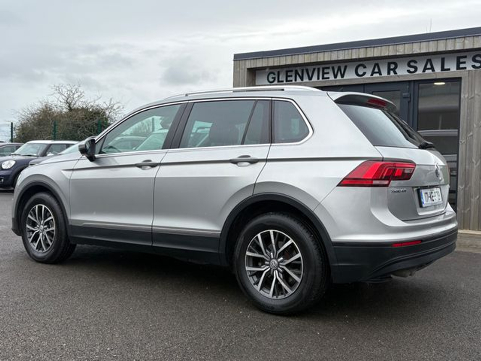 2017 Volkswagen Tiguan - image 6