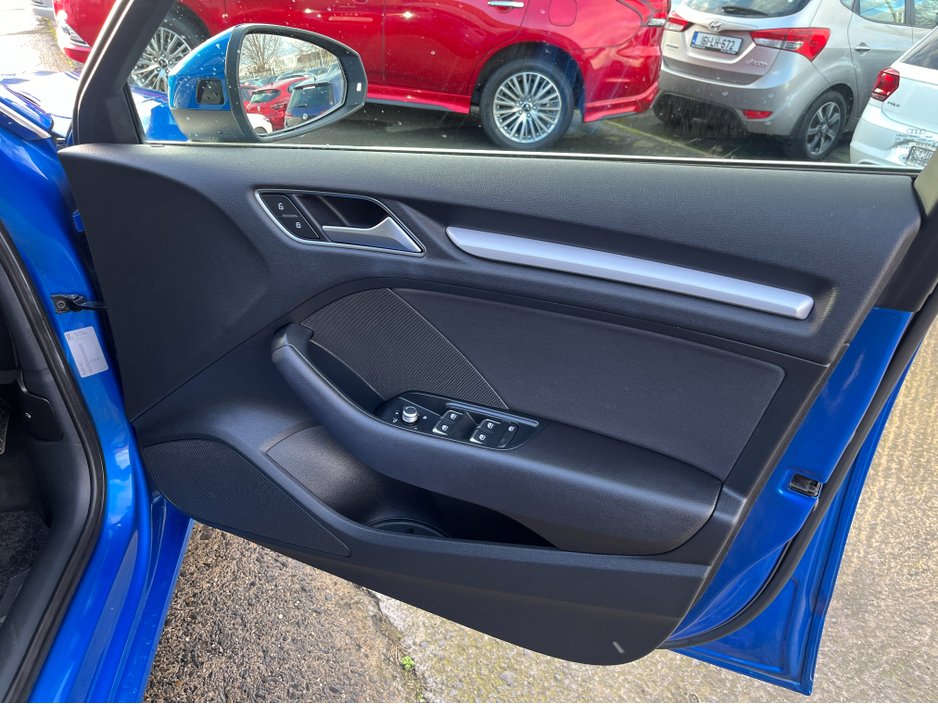 2020 Audi A3 SE HATCHBACK AUTOMATIC 1.4 PETROL //LOW MILES//ADAPTIVE CRUISE CONTROL//BLIND SPOT WARNING//KEYLESS ENTRY//REVERSE CAMERA// €21,950