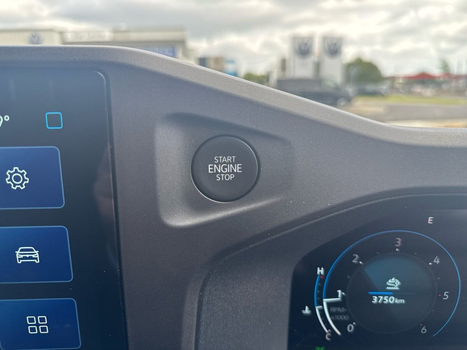 2025 Volkswagen Transporter  €33,475