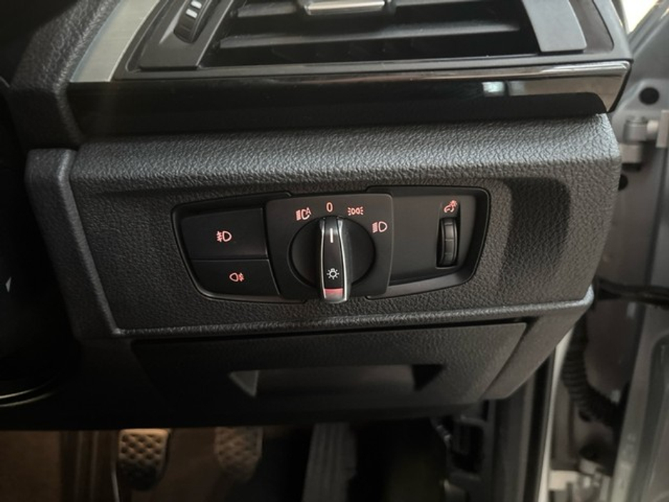 2016 BMW 2 Series - image 15