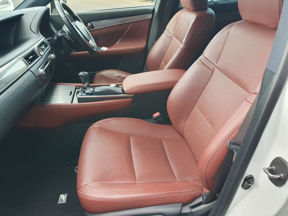 2014 Lexus GS 300 H - image 21