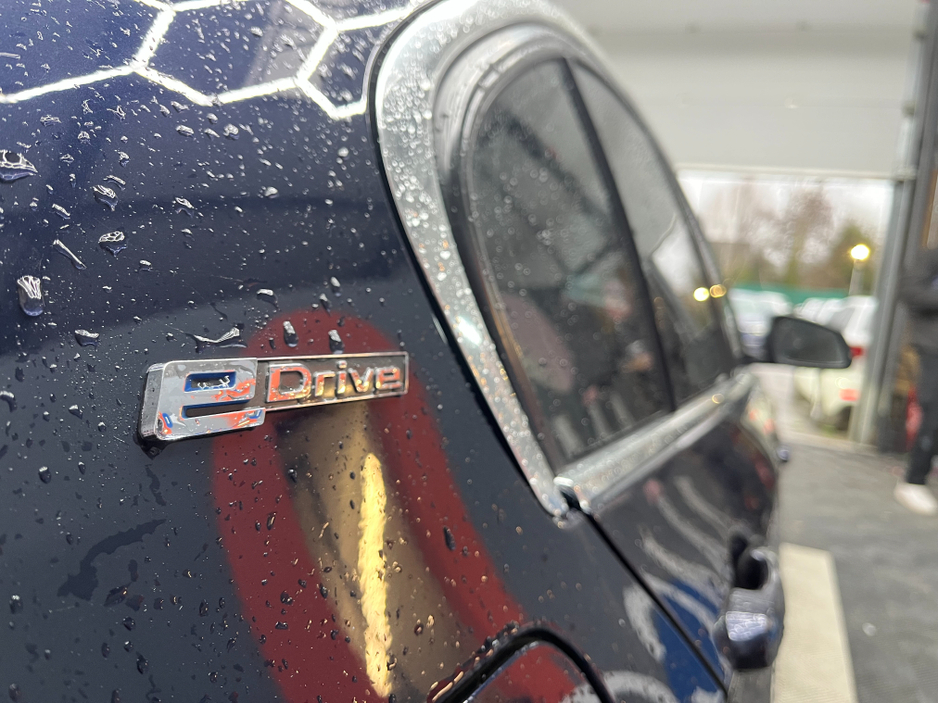 2017 BMW 3 Series €17950 2017 BMW 330E LUXURY EYE PERFORMER 2.0 AUTOMATIC / CRUISE CONTROL / REVERSE CAMERA / ELECTRIC MEMORY & HEATED SEATS AND MORE €17,950