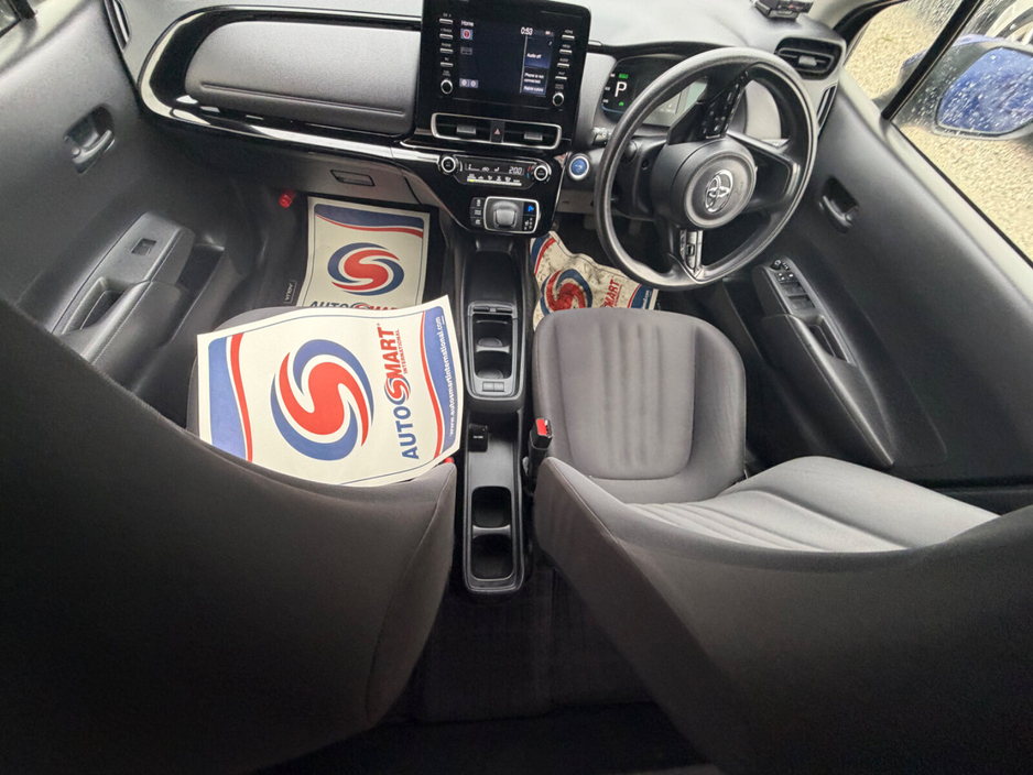 2022 Toyota Aqua - image 7