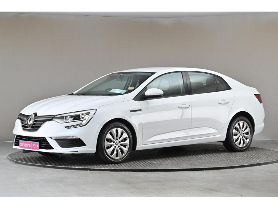 2017 Renault Megane - image 4