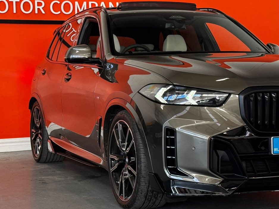 2025 BMW X5 - image 4