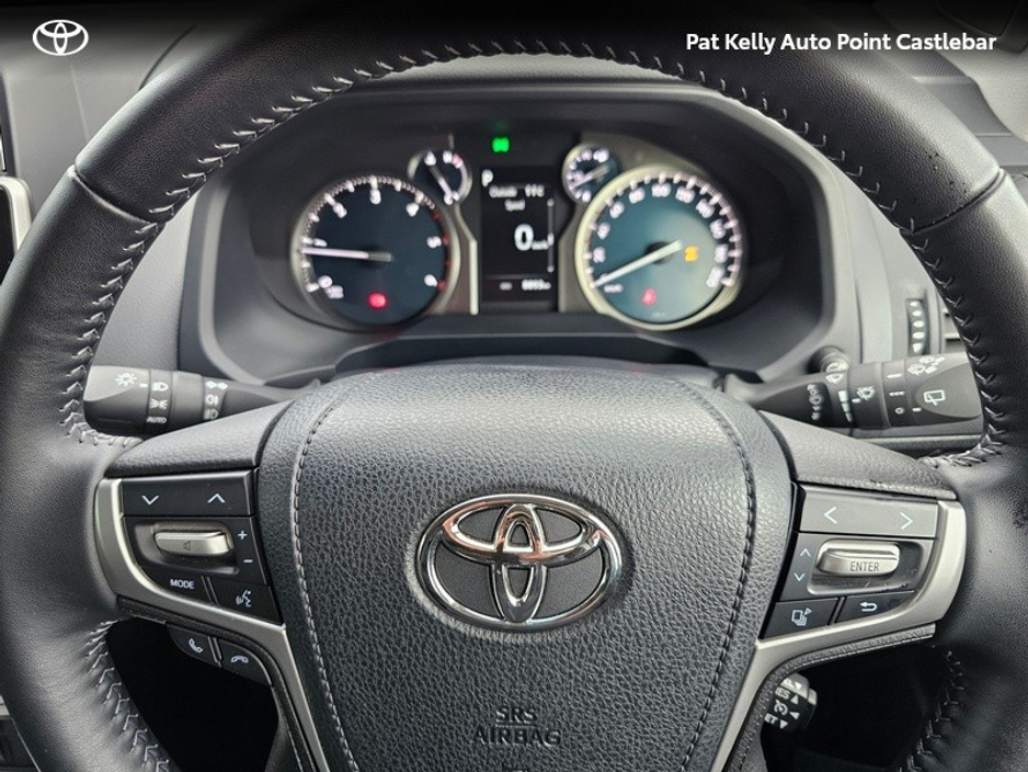 2023 Toyota Landcruiser - image 9