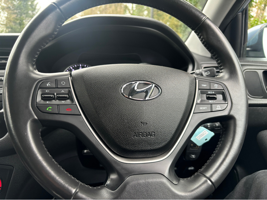 2018 Hyundai i20 - image 8