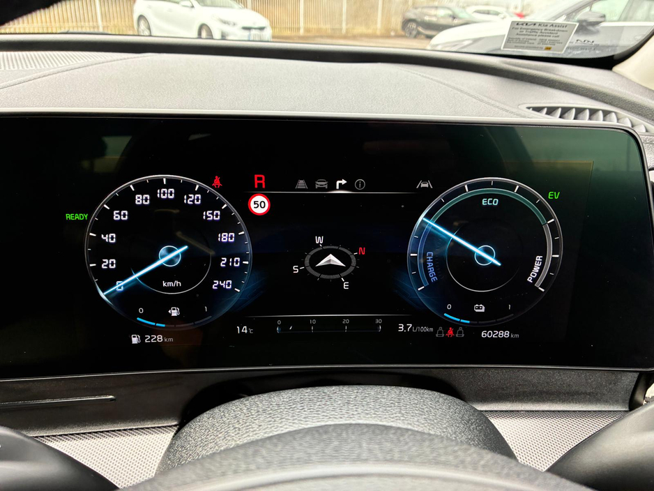 2023 Kia Sportage - image 6