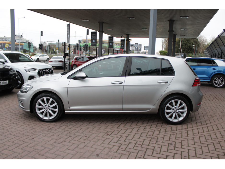 2019 Volkswagen Golf - image 7