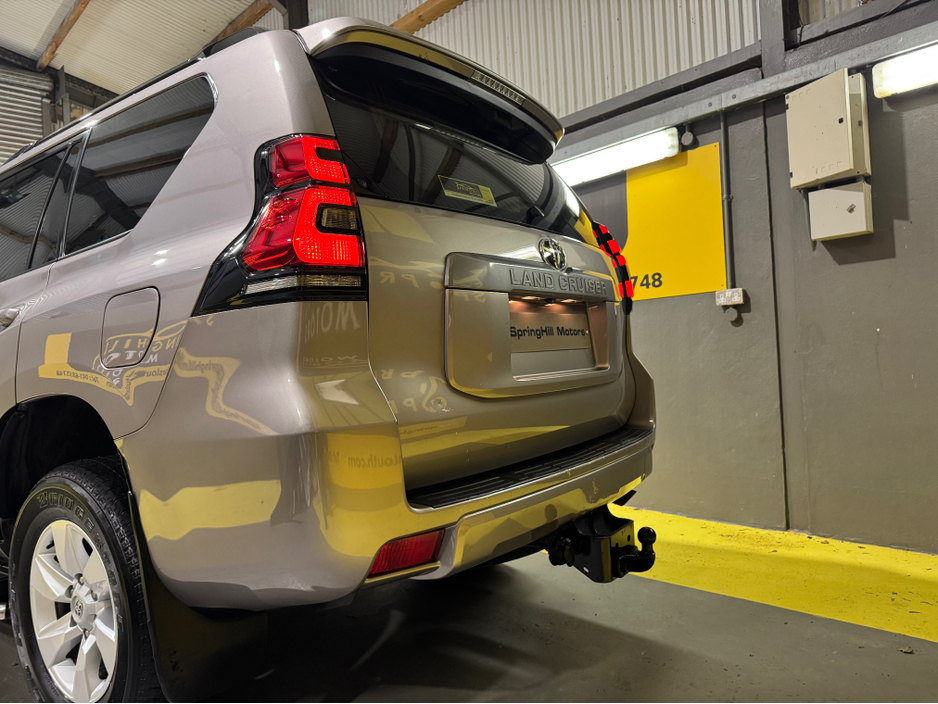 2022 Toyota Landcruiser LANDCRUISER LWB  COMMERCIAL // NO VAT // €44,950