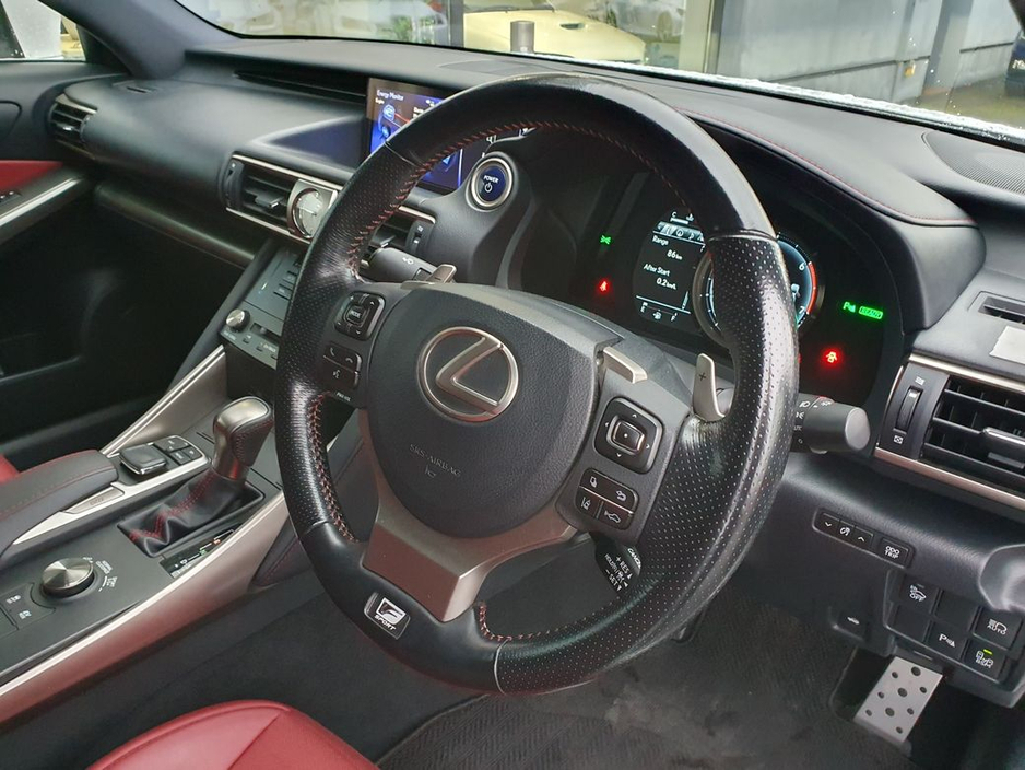 2016 Lexus IS 300 h F-SPORT * HLAF LEATHER * 2.5 SELF CHARGING HYBRID