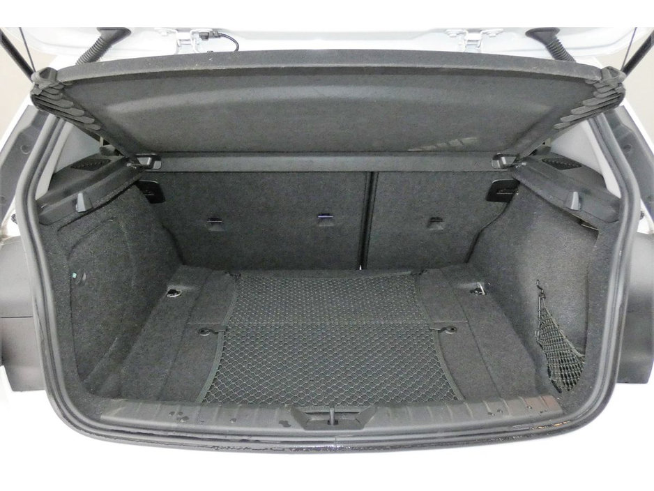 2017 BMW 1 Series - image 25