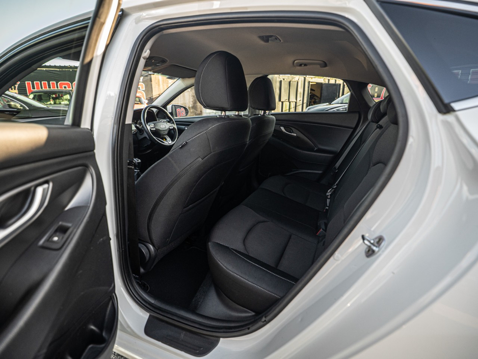 2018 Hyundai i30 - image 30