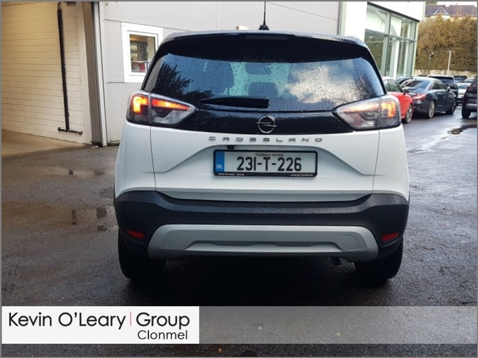 2023 Opel Crossland SRI 1.2i 83PS 5 Speed €19,995