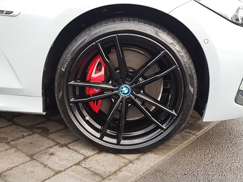 2023 BMW 3 Series 330e M Sport €43,995