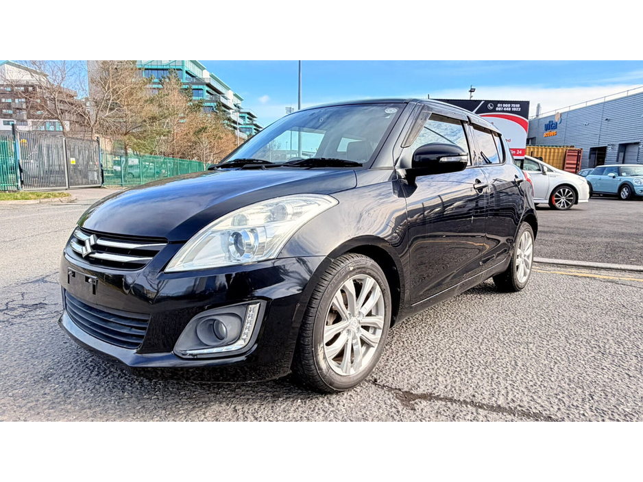 2014 Suzuki Swift - image 3